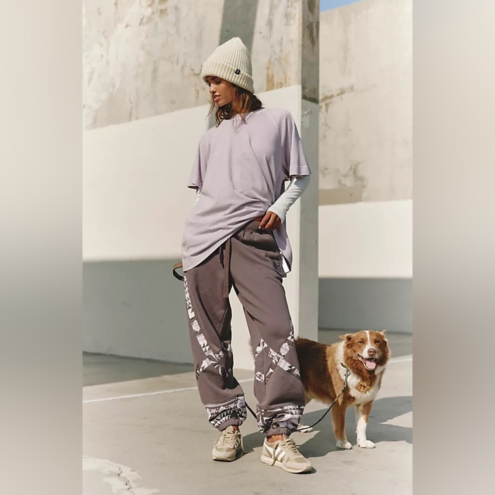 NWOT Free People Movement  Snow Flow Joggers In Driftwood Combo - Picture 7 of 12